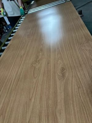 Dobra cena 201 304 Imitacja Drewna Ziarna Płyty ze stali nierdzewnej Drzwi Dekoracja hotelu w Internecie