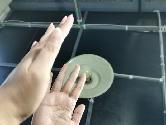 Arkusz dekoracyjnej stali nierdzewnej gatunku 201 o lustrzanym wykończeniu i powłoce w kolorze srebrnym