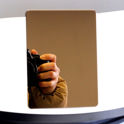 Dobra cena. Dekoracyjna blacha ze stali nierdzewnej o wykończeniu w kolorze czekoladowego złota i lustrzanym połysku w Internecie