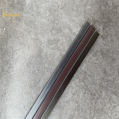Wykończenie płytek ze stali nierdzewnej w kształcie litery U Czarna linia włosów wykończona długość 2438-3048MM